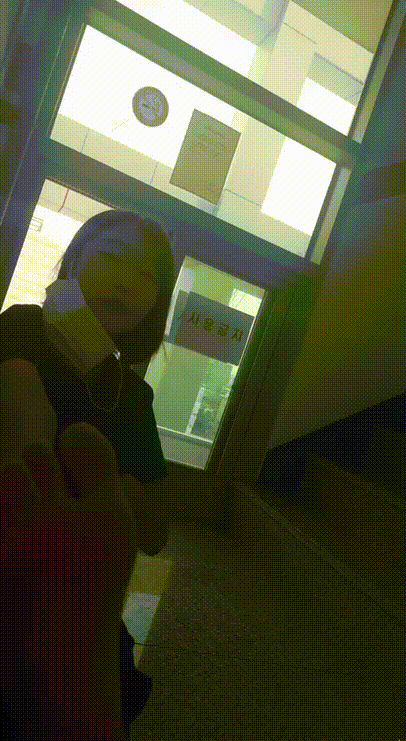 대낮계단간단  검은옷 아식스신발녀 [주민한테 걸림] 풀버젼_무광고